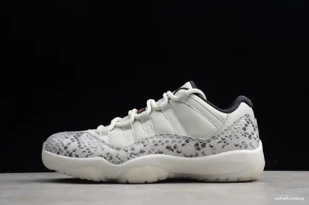 Snake SE Air Light CD6846-002 Jordan Bone Low 11 0703